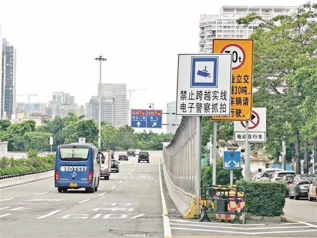 标识标牌设置变清晰 市民出行不再犯“迷糊”